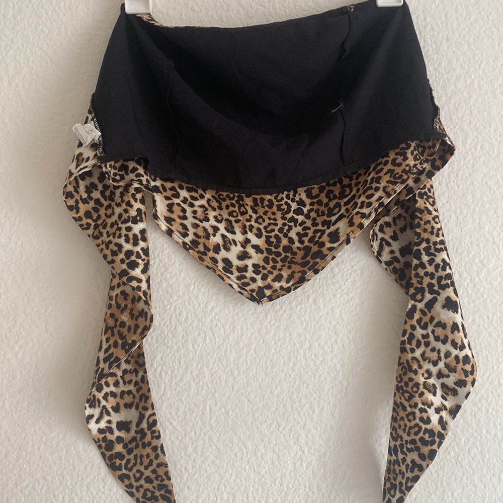 Top - Picture 2 of 2